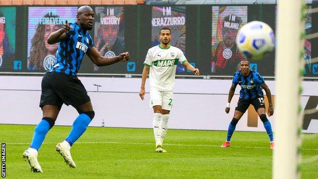 Soi kèo Inter vs Sassuolo, 1h45 ngày 14/5 Vòng 35 Serie A